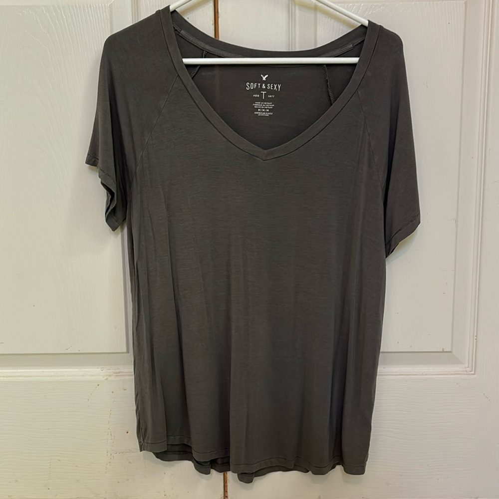 American Eagle soft and sexy grey, V neck tee size medium